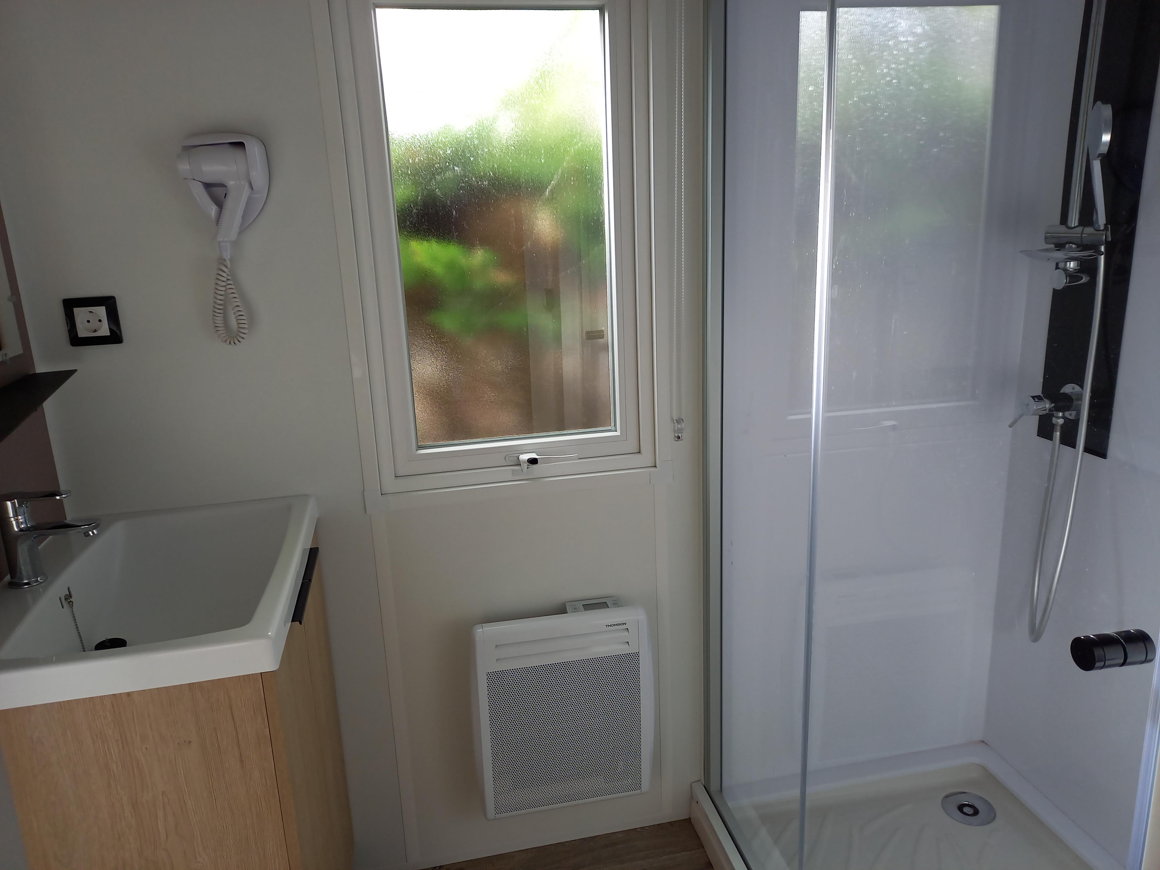 Cottage Prestige 20 m² – 1 ch (draps et serviettes inclus) 1/2 Pers.