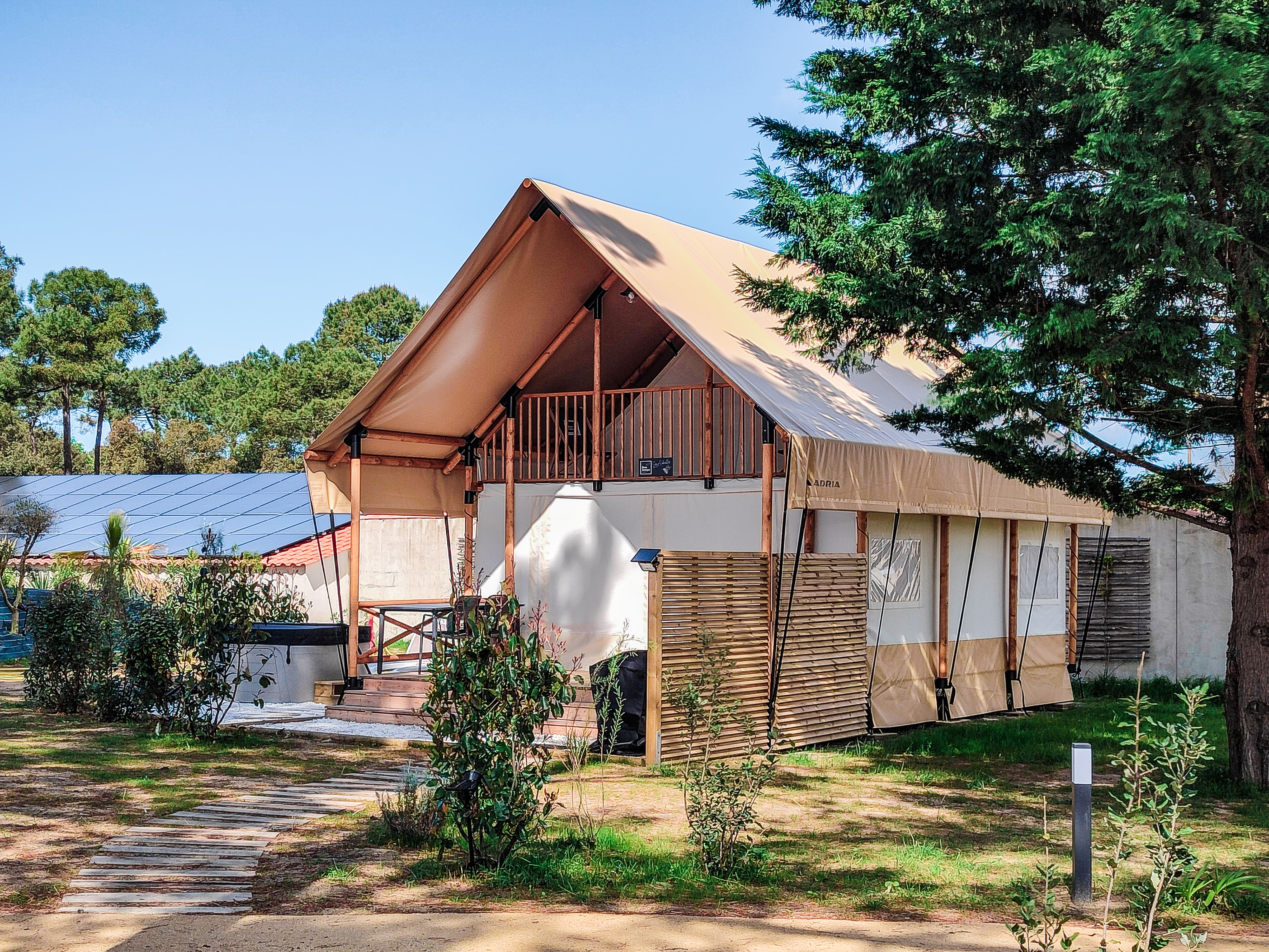 Nature Lodge 2 Slaapkamers – Spa (beddengoed en handdoeken inbegrepen) 2/4 pers.