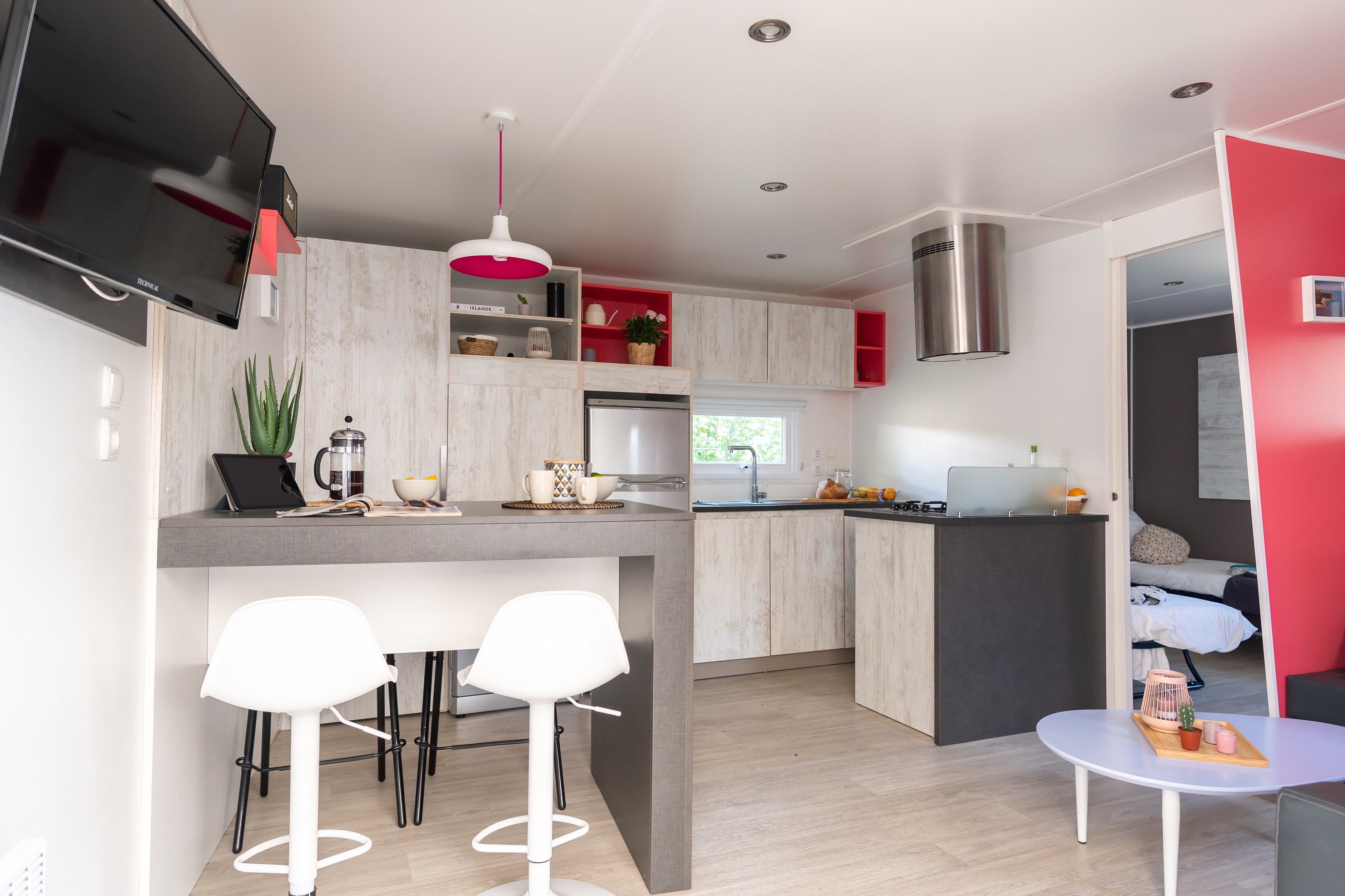 Cottage Prestige 40 m² – 2 bedrooms – 2 bathrooms (bedlinen and towels inclued) 2/4 Ppl.