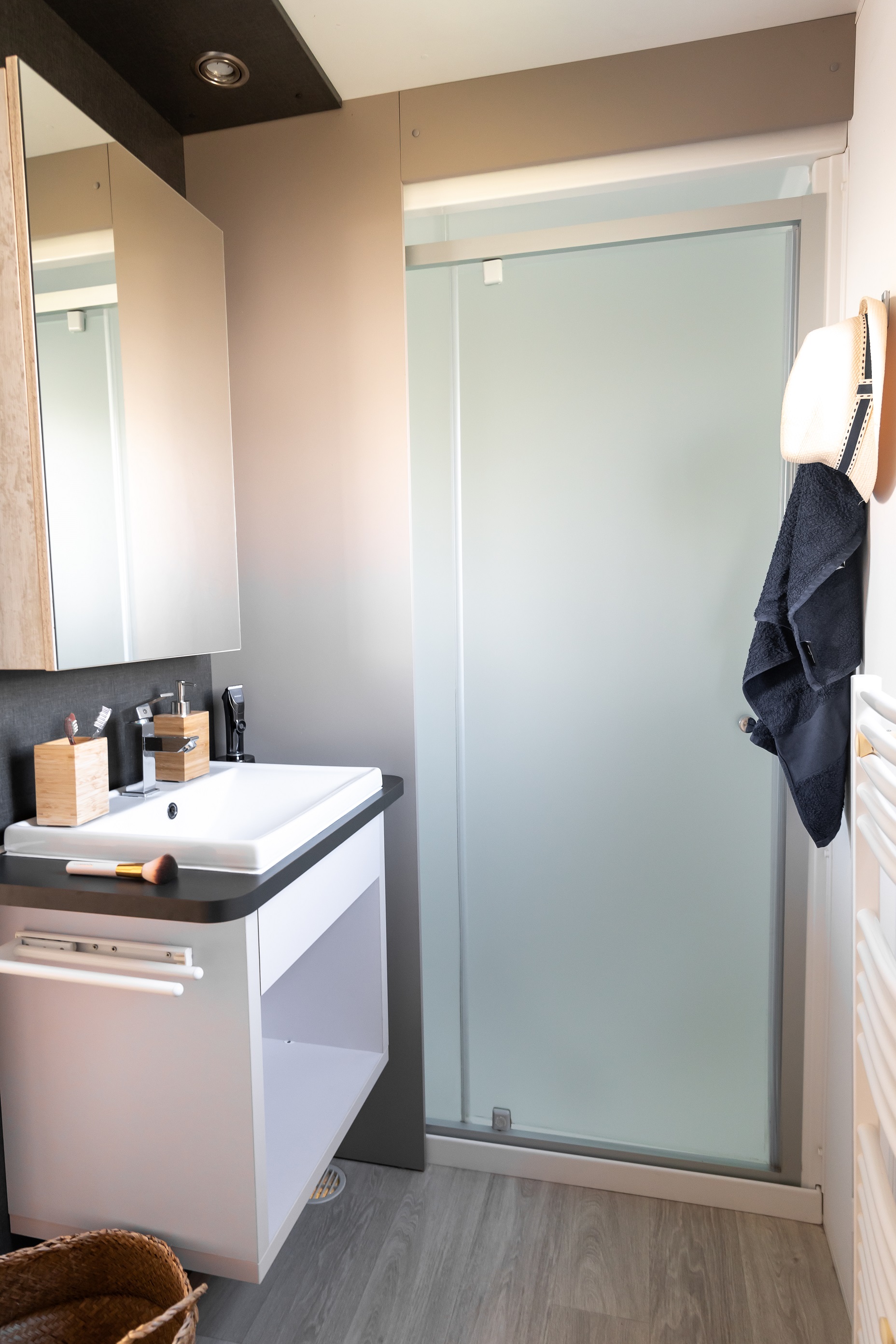 Cottage Prestige 40 m² – 2 Schlafzimmer – 2 Badezimmer (inkl. Bettwäsche und Handtücher) 2/4 Pers.