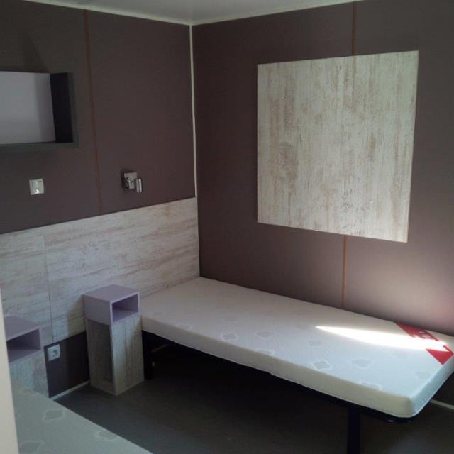 Cottage Prestige VIP 40m² – 2 chambres + télévision + Terrasse 2/4 Pers.