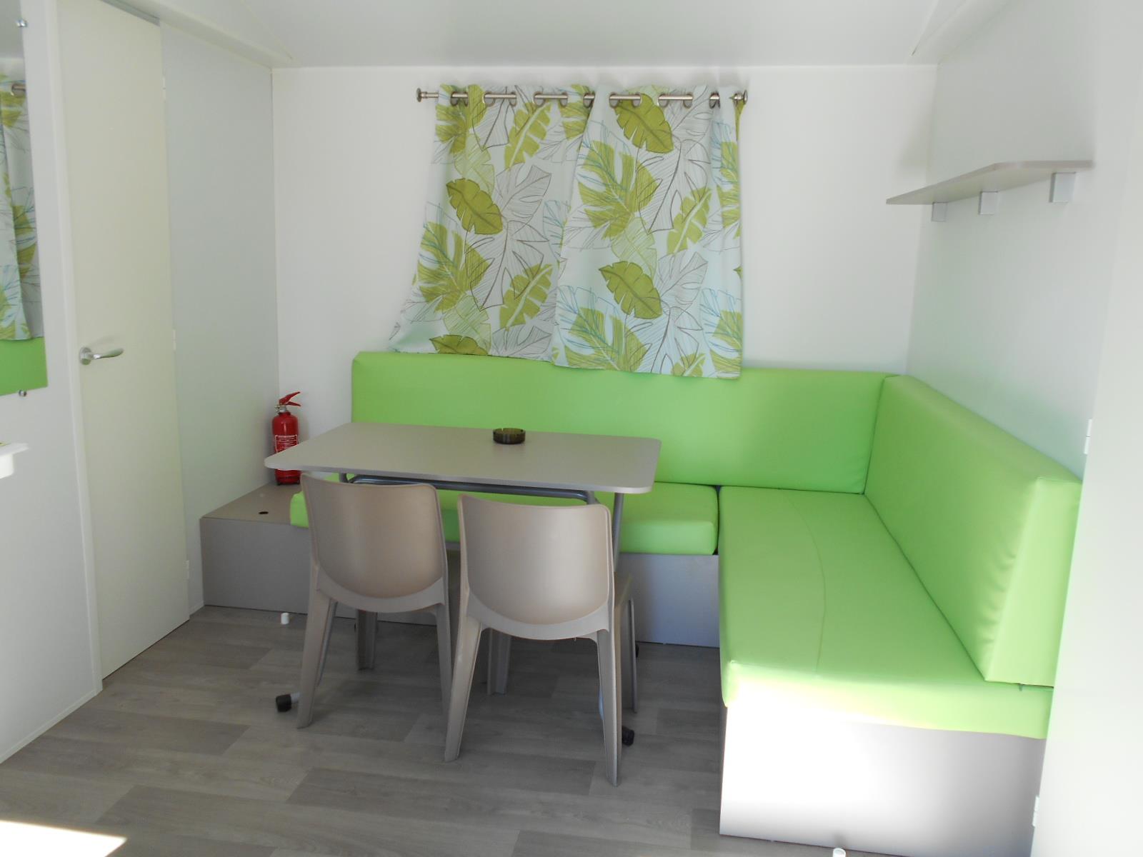 Cottage Confort 24m² – 2 chambres + télévision 2/4 Pers.