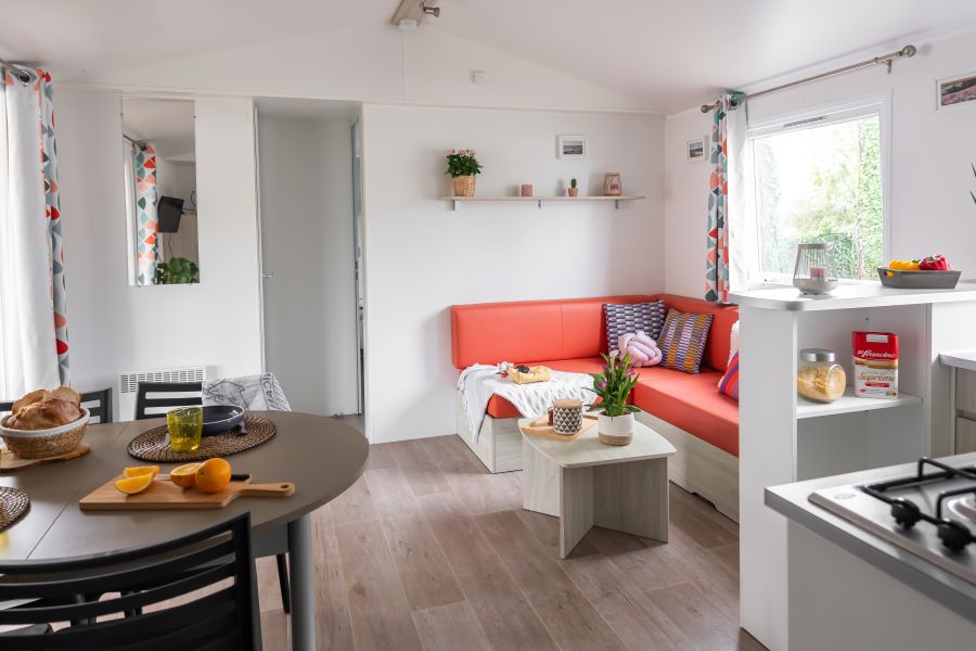 Cottage Premium 40m² – 4 Chambres + télévision + Terrasse 6/8 Pers.