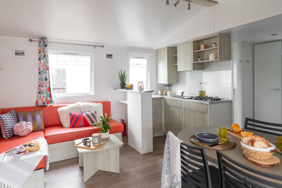 Cottage Premium 40m² – 4 bedrooms + TV + terrace 6/8 Ppl.